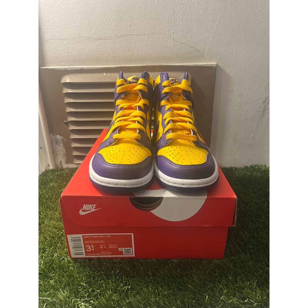Brand New Nike Dunks - [Laker] - [3.5Mens/5Wmns]